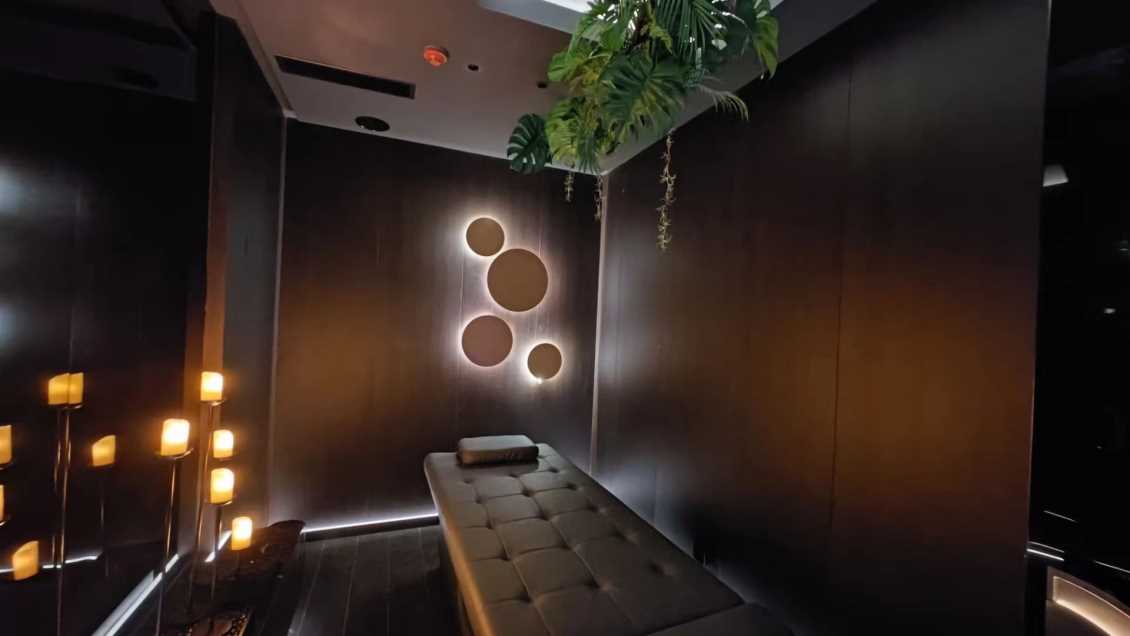 高光碳晶板特性